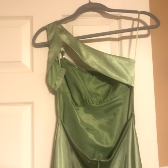 Olive green formal dress - Picture 4 of 6